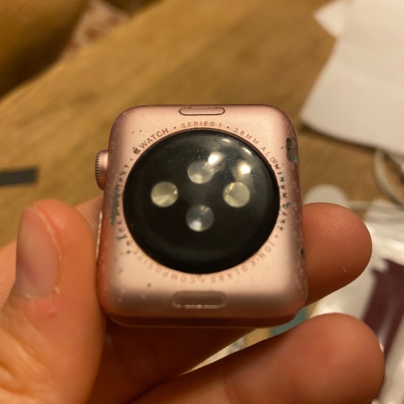 Rose gold Apple Watch series 1 38mm